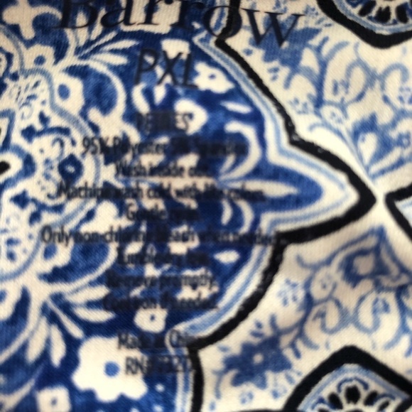 Croft & Barrow V-Neck Blouse with button detail - Picture 4 of 4